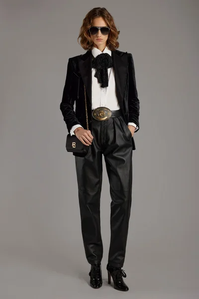 Look 25